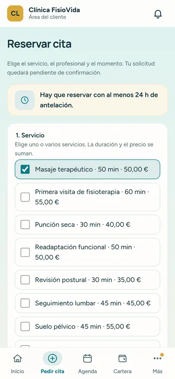 El cliente elige el servicio con su duración y precio y reserva la cita desde el móvil, con 24 horas de antelación mínima.