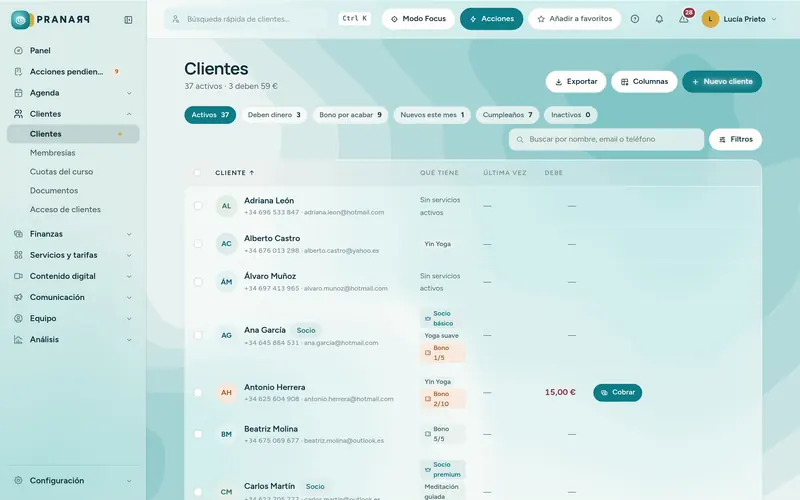 El listado de clientes con la membresía o el bono de cada uno y las deudas pendientes, con filtros para encontrarlos.